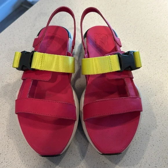 Sorel buckle sandals - pink and yellow - Picture 3 of 9